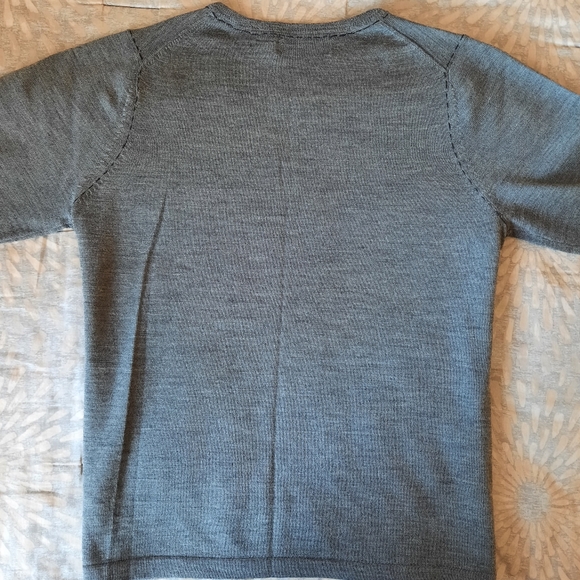 Liz Claiborne wool,grey V- neck    sweater size XL. - Picture 8 of 13